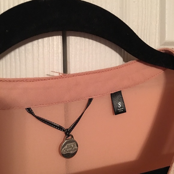 Buckle boutique peach-colored beaded top - Small - Picture 4 of 7